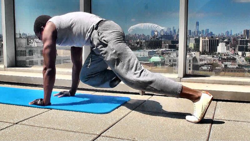 thực hiện bài tập plank