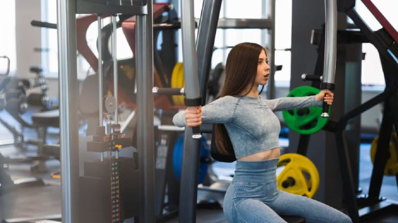 bài tập gym to ngực cho nữ