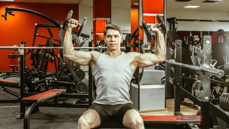 bài tập ngực với tạ đơn