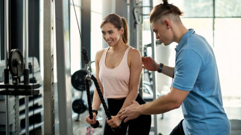 các bài tập ở phòng gym cho nữ