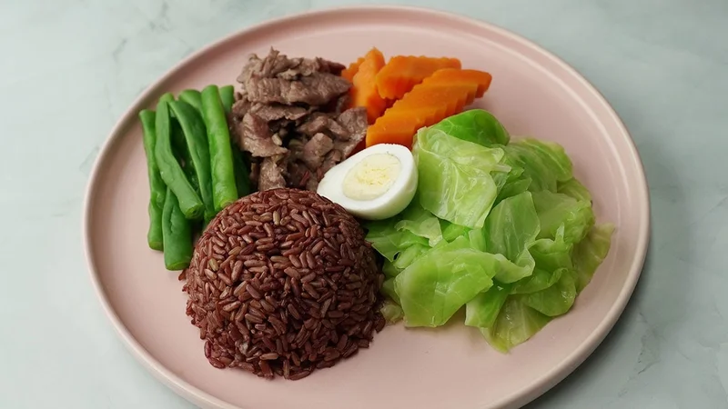 một bát cơm bao nhiêu calo