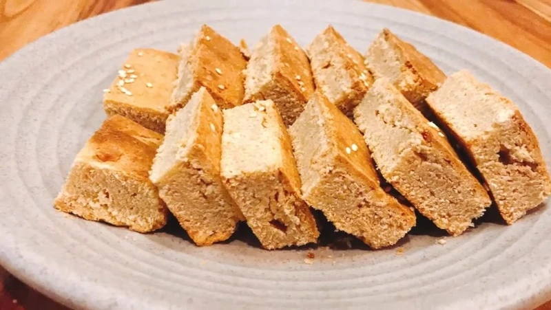 có nên ăn lương khô trước khi tập gym