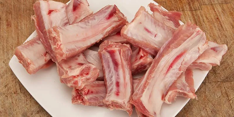 100g thịt lợn bao nhiêu calo