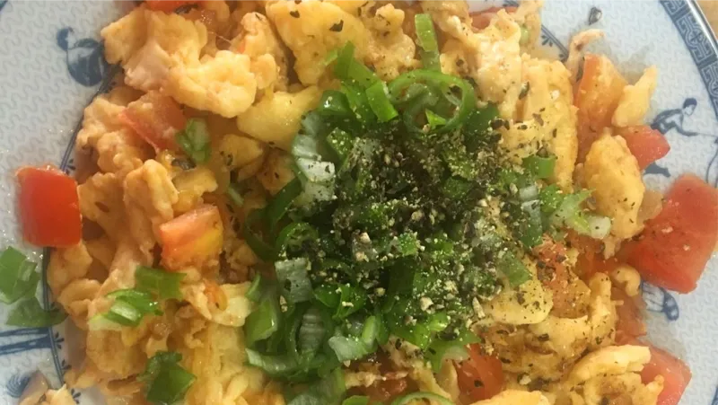 trứng xào cà chua bao nhiêu calo