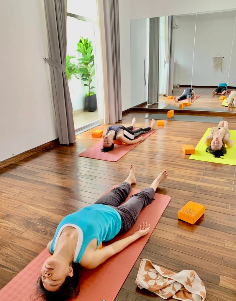 lớp học yoga tphcm
