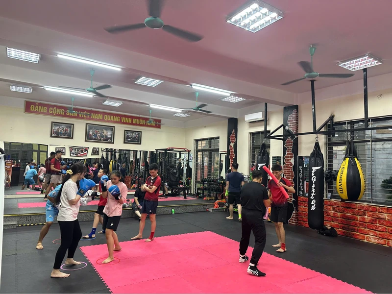 tập kick boxing tại AKC Fitness