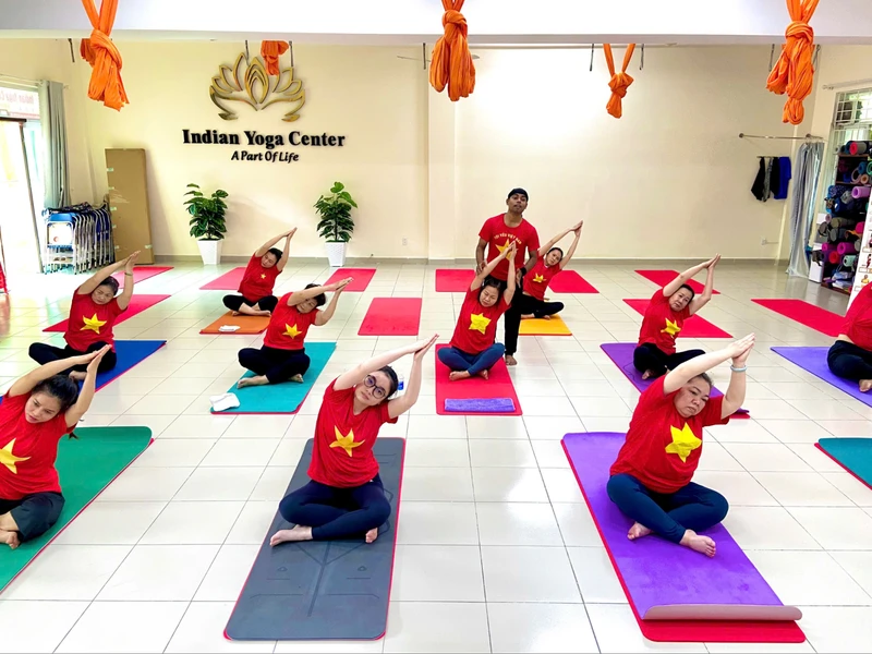 Phòng tập Yoga bay TPHCM Indian Yoga Center