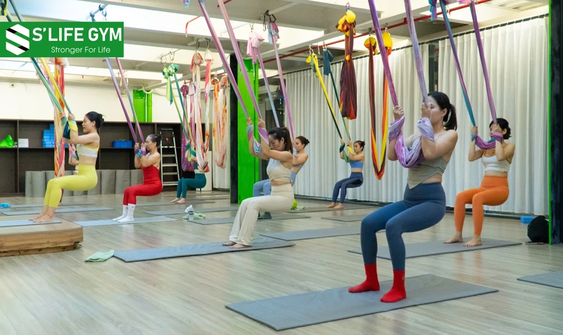 học yoga bay tphcm tại Phòng tập Yoga bay S'Life Gym Quận 7