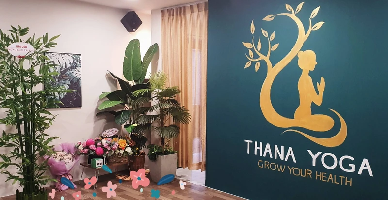 lớp học yoga phú nhuận Thana Yoga