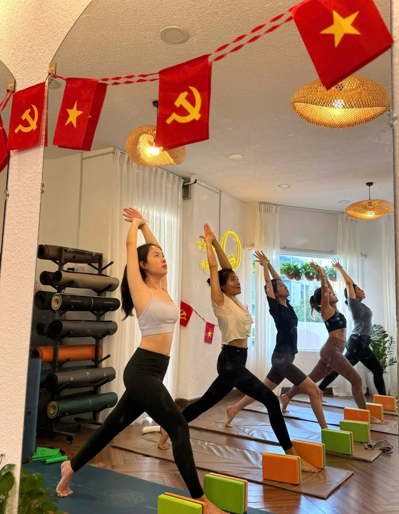 Phòng tập yoga phú nhuận Queen’s Yoga