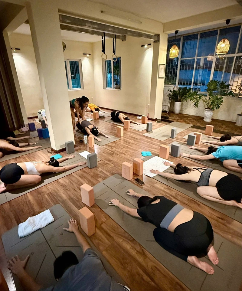 Học yoga ở phú nhuận tại phòng tập Purna Yoga
