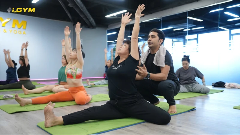 lớp tập yoga ở thanh xuân hà nội Fitness & Yoga Center Igym