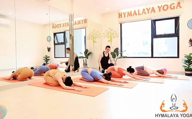 Phòng tập yoga thanh xuân Hymalaya Yoga