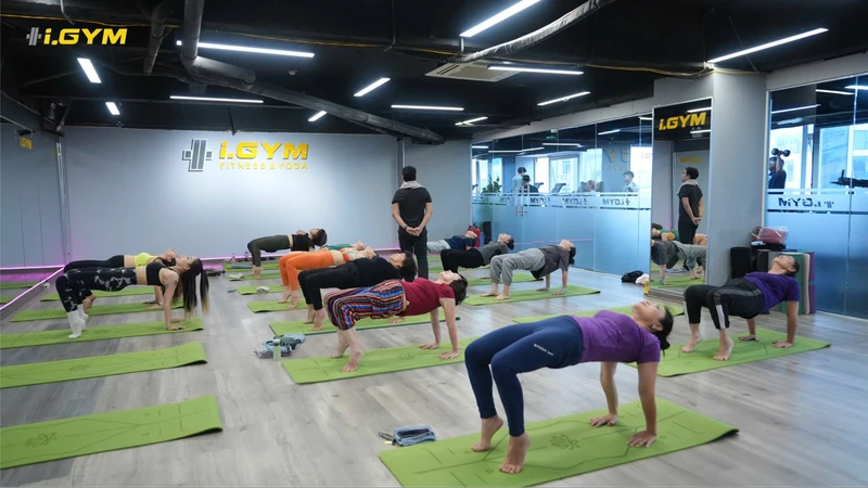 lớp tập yoga ở thanh xuân hà nội Fitness & Yoga Center Igym